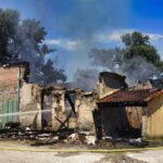 découvrez les dernières informations sur l'incendie survenu dans une maison en dordogne, ses causes possibles et les mesures de sécurité à adopter pour prévenir de tels incidents.
